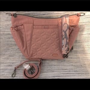 Lug Mini Shuffle with original and bonus Straps NWOT